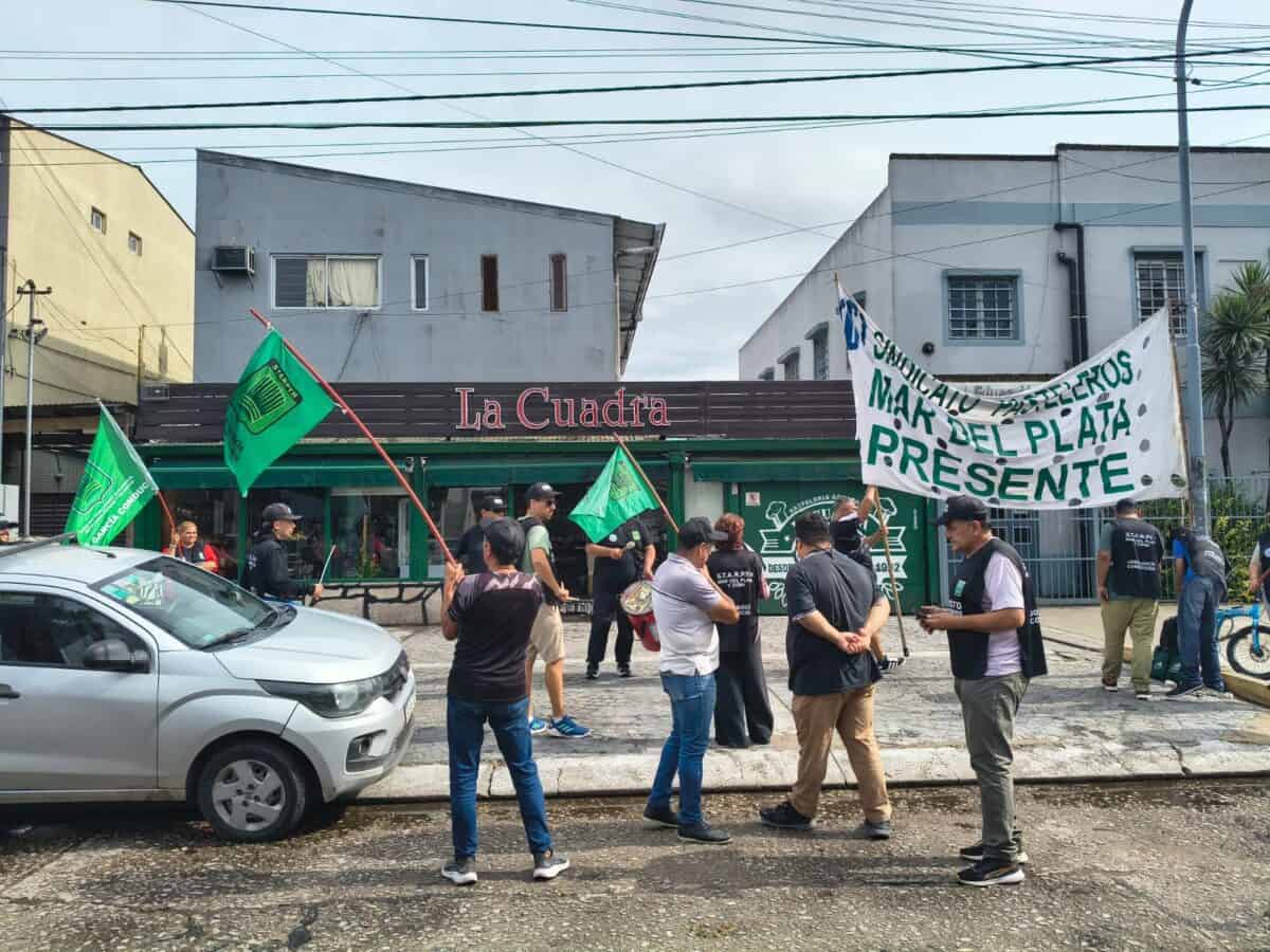 Denuncian irregularidades laborales en panaderías de “La Cuadra” y crece el conflicto gremial