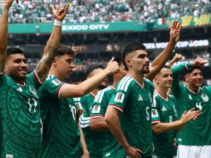 ¡Comenzó el Mundial!: dos goles, tres expulsados y triunfo de México