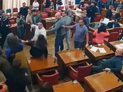 A las piñas, resurgió el Concejo Deliberante