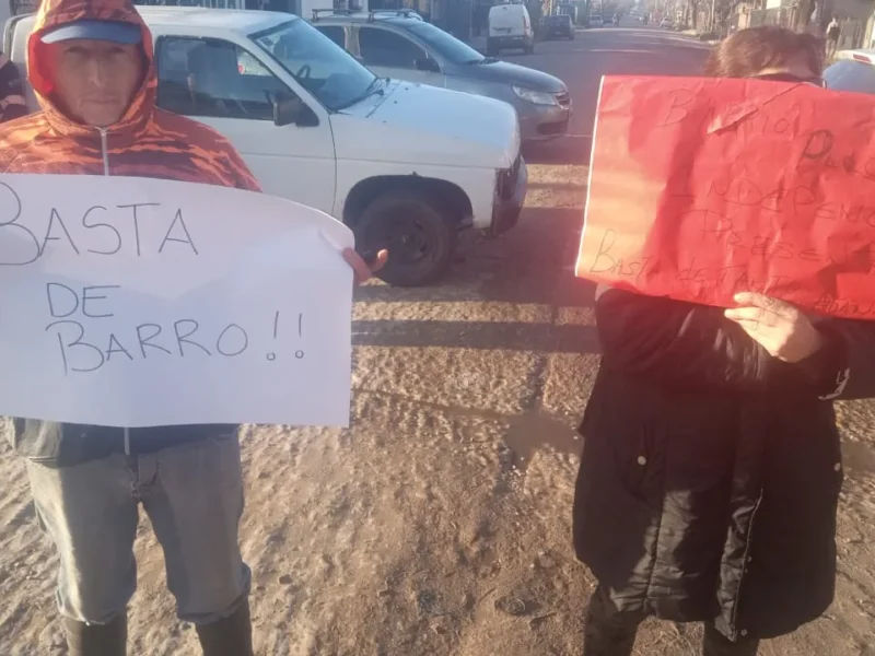 Vecinos de Nuevo Golf y Parque Independencia vuelven a protestar por el abandono de los barrios de la zona sur