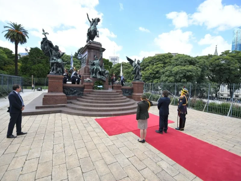 Milei homenajeó a San Martín: “La libertad es nuestro mandato y debemos seguir su camino”
