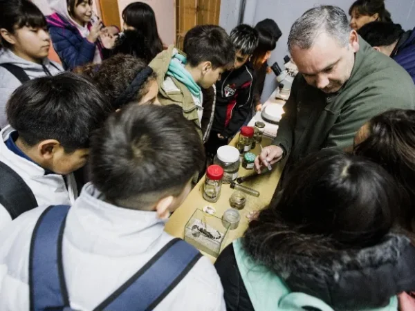 Más de 2400 alumnos participaron de charlas de educación ambiental durante 2026