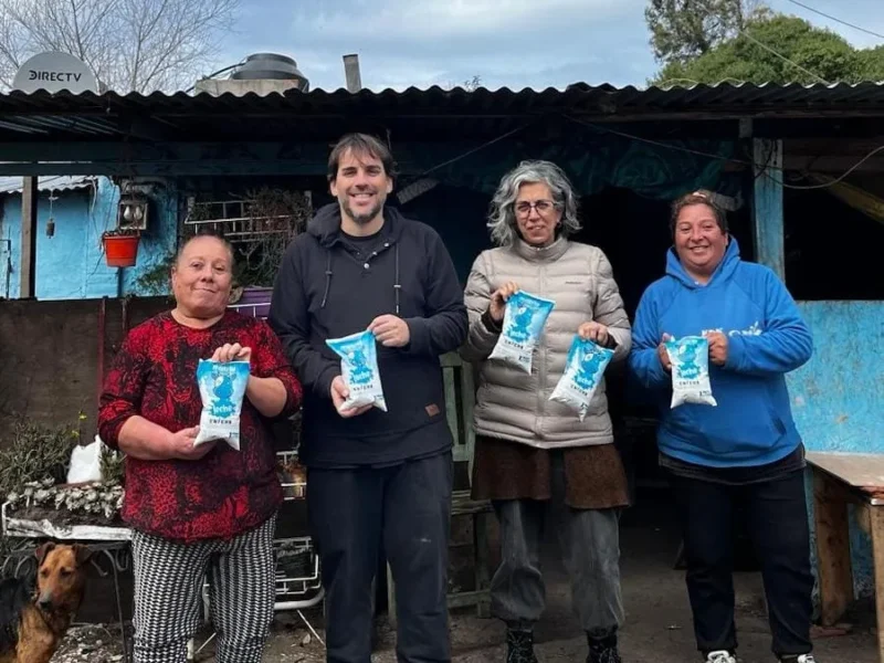 De la producción cooperativa a los barrios: 450 litros de leche llegaron a espacios comunitarios de Mar del Plata