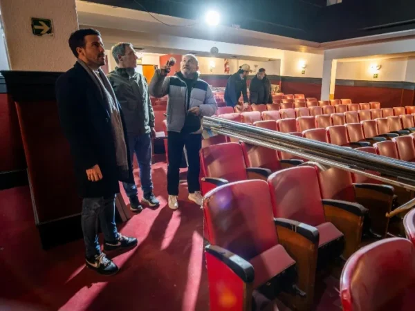 Aldo Funes recibió al intendente Neme en el Nuevo Teatro Carreras y recorrieron el avance de las obras