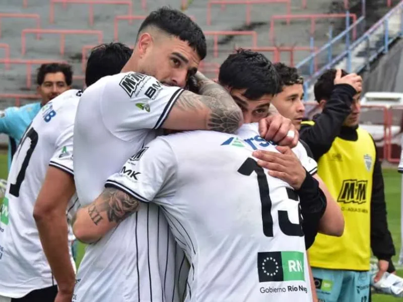 Alvarado no pudo con Cipolletti y deberá jugar la Reválida