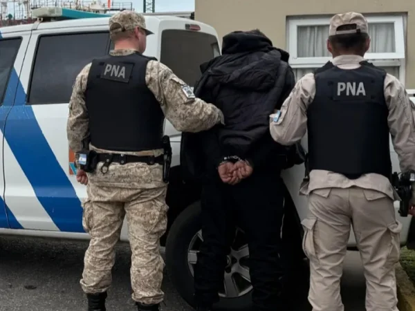 Mar del Plata: Prefectura detuvo a un hombre que asaltó un comercio